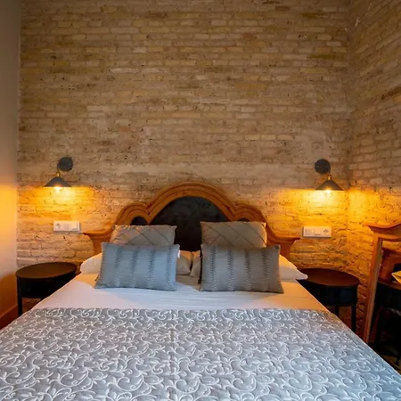 Dona Elvira Cathedral Apartment Seville